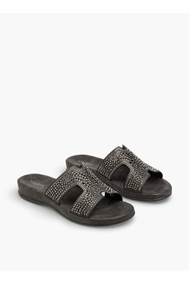 Women Embellished Slip-On Sandals