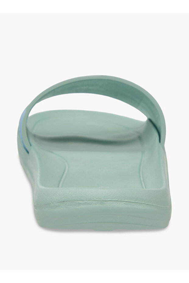 شرائح عرض تتضمن تفاصيل الشعار - 4