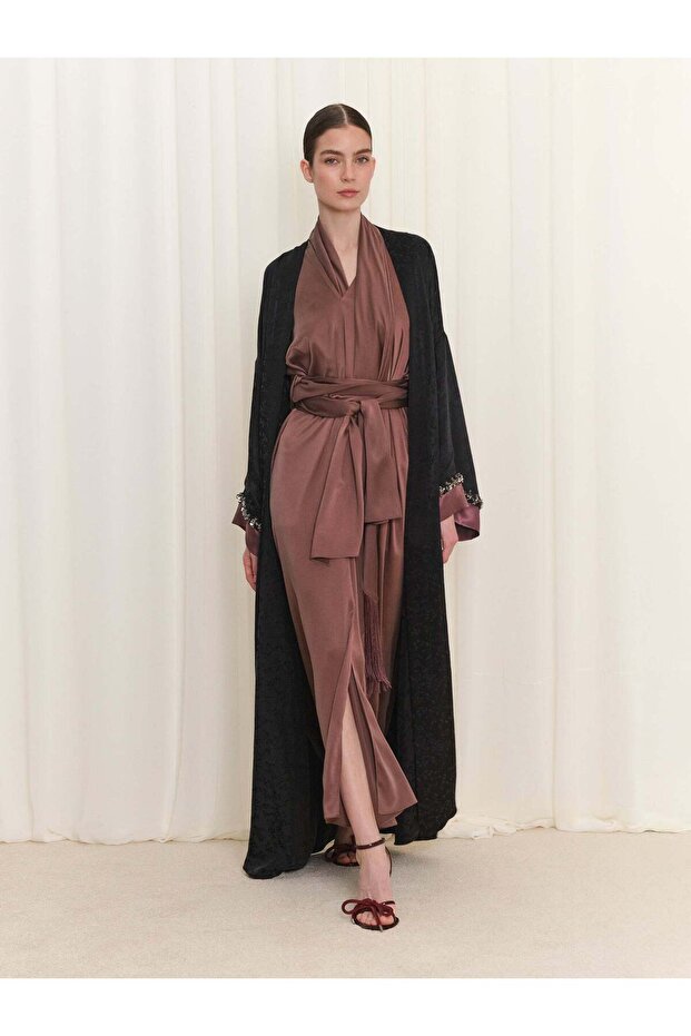 Kolda İşleme Detaylı Abaya - 1