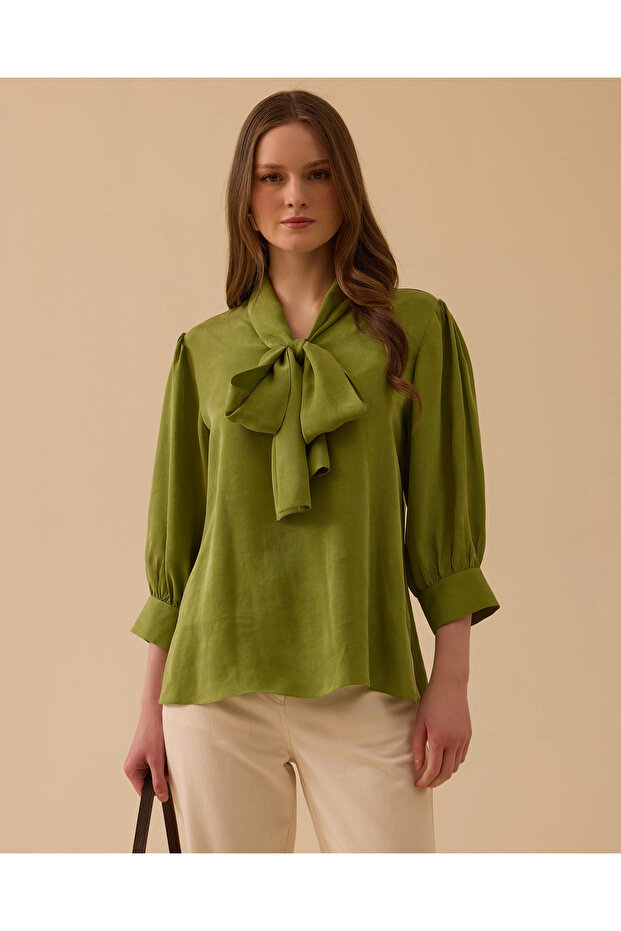 Fular Yakalı Bluz - 3