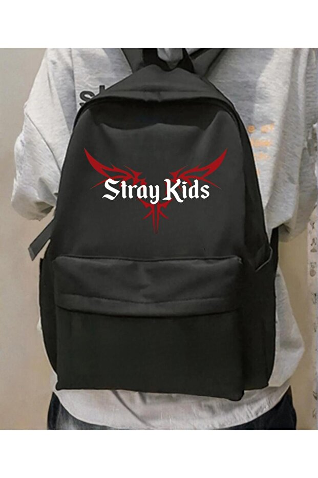 مدرسة Stray Kids المطبوعة، الفصول الدراسية، حقيبة ظهر الدورة