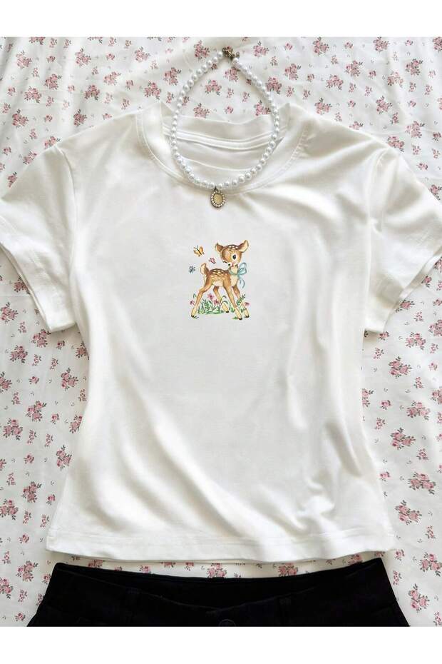 Women's Baby Deer Printed Basic Daily Use Crop T-Shirt