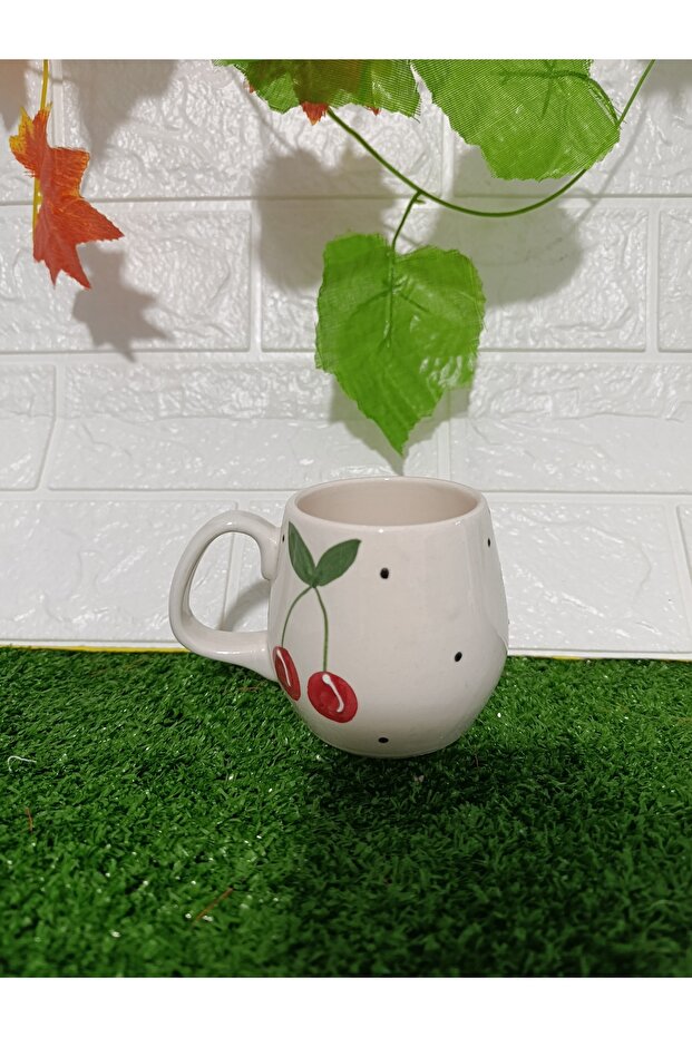 فنجان قهوة من السيراميك مصنوع يدويًا بنمط الكرز الحديث - 3