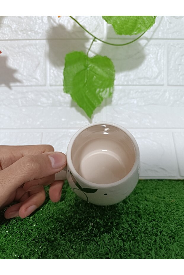 فنجان قهوة من السيراميك مصنوع يدويًا بنمط الكرز الحديث - 2