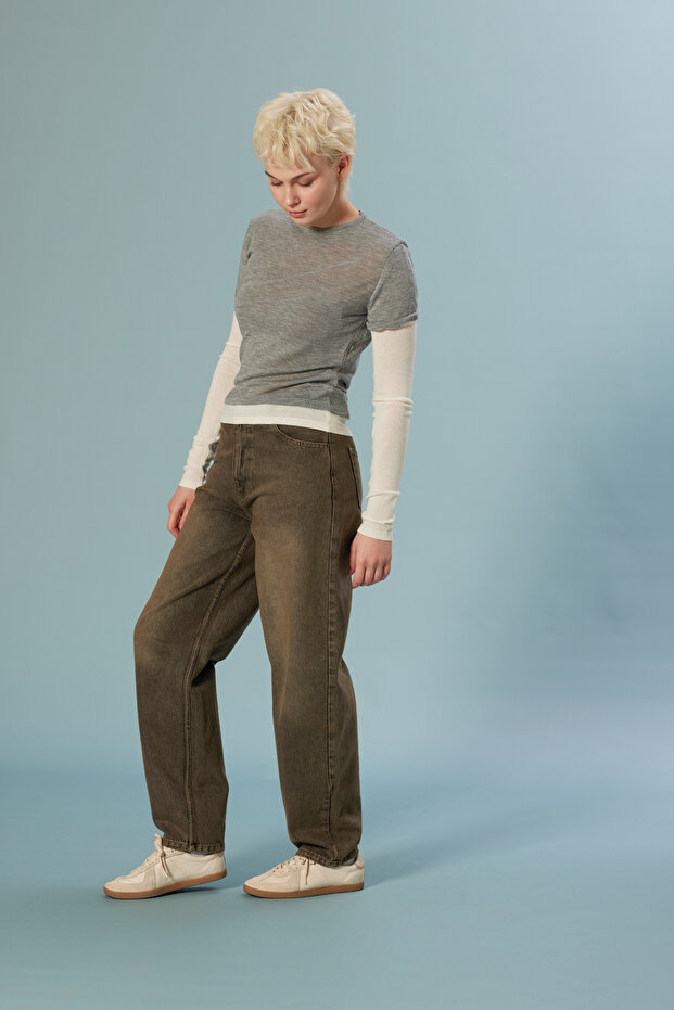 بلوزة تريكو مزينة بأجزاء من الكولاري - 2