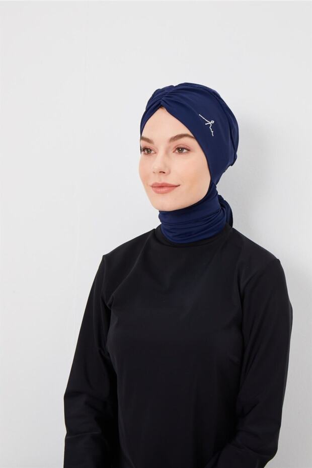 قبعة بحر برباط باللون الأزرق الداكن