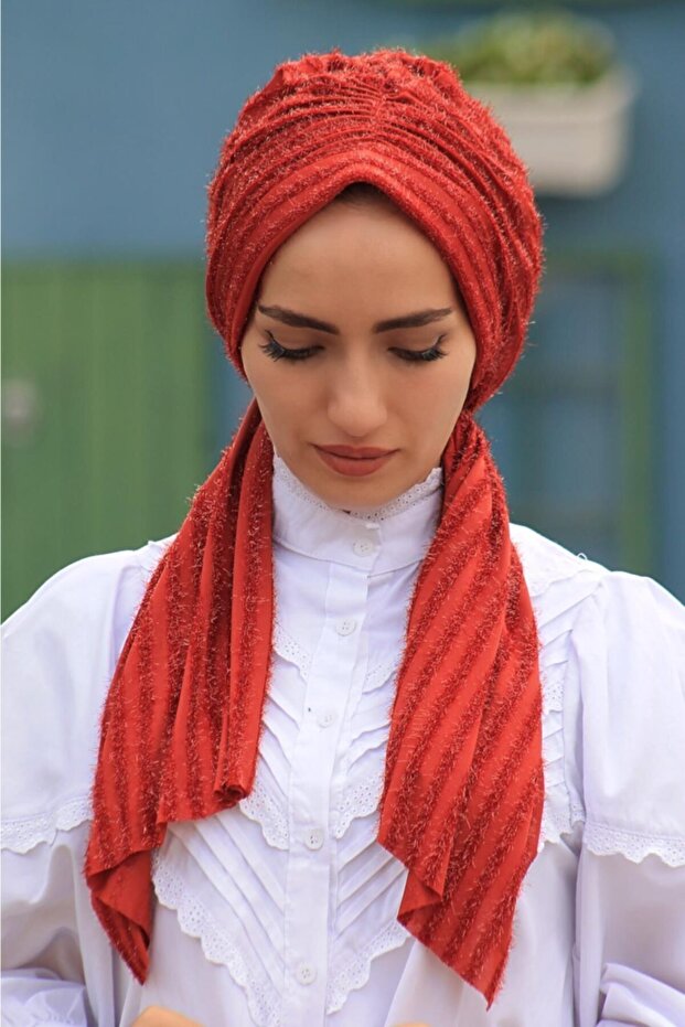 Design Bonnet Bearded Claret Red