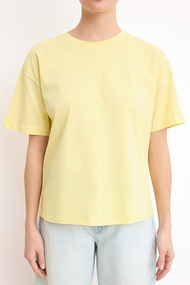 Sarı Relaxed/Rahat Kalıp Düşük Kol Kısa Kollu %100 Pamuk Örme T-Shirt TWOSS26TS00095 - 3