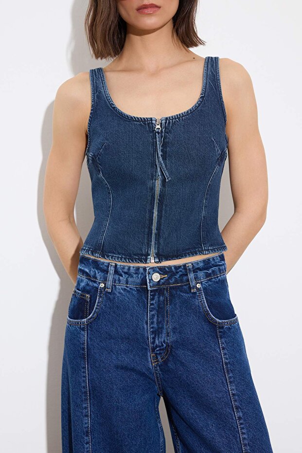 Limited Edition Mavi Askılı Crop %100 Pamuk Denim Bluz TWOSS26BZ00427 - 3