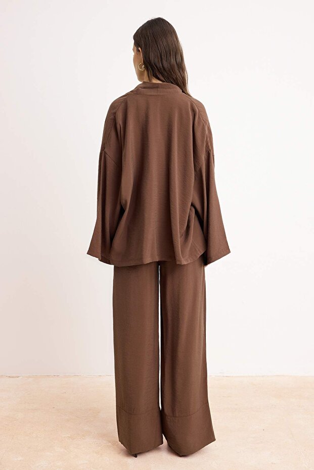 Kahverengi Oversize Dökümlü Kimono Geniş Paça Pantolon Alt - Üst Takım TCTSS26US00048 - 5