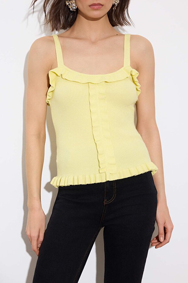 Limited Edition Sarı Premium İplik Havuz Yaka Vücudu Saran Crop Triko İnce Bluz TWOSS26BZ00304 - 5