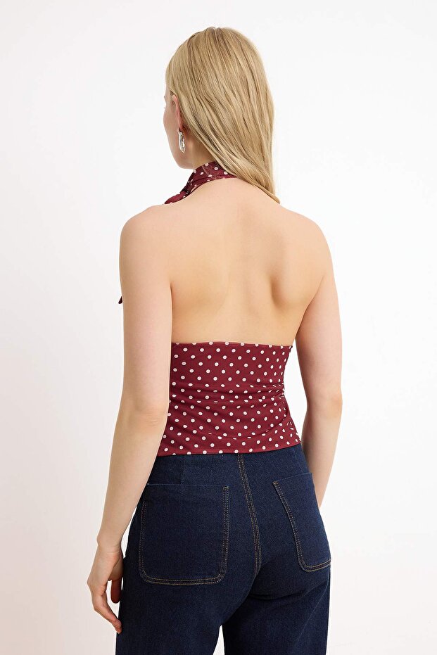 Bordo Puantiyeli Fitted/Vücuda Oturan Boyundan Bağlamalı Fularlı Tül Örme Bluz TWOSS26BZ00488 - 5