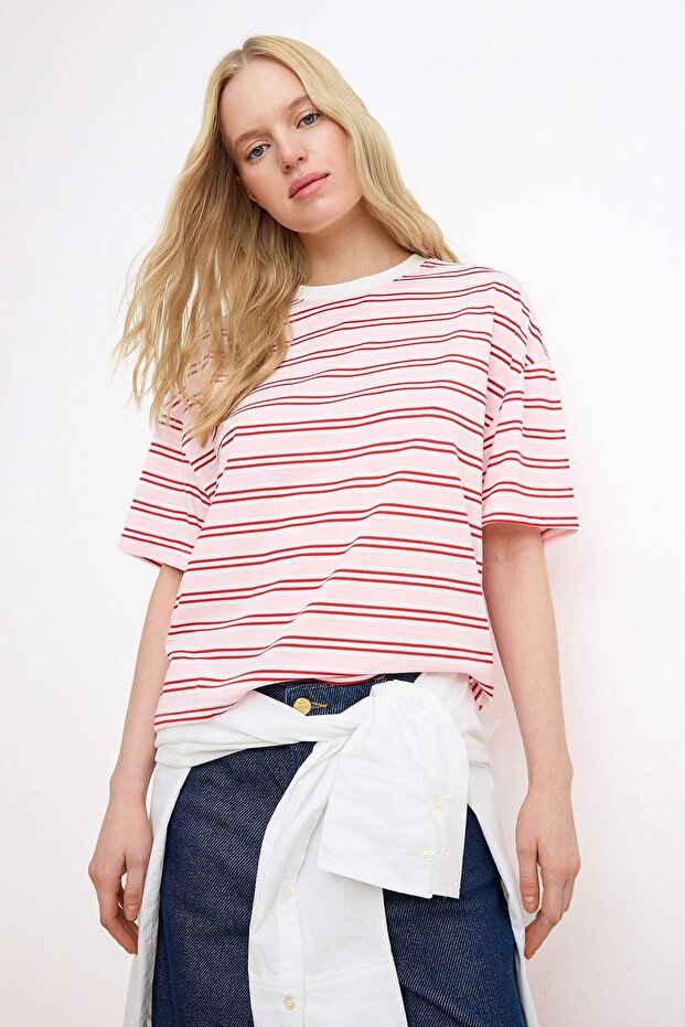 Pembe Çizgili Boxy Düşük Kol Kısa Kollu Tok %100 Pamuk Örme T-Shirt TWOSS26TS00023 - 1