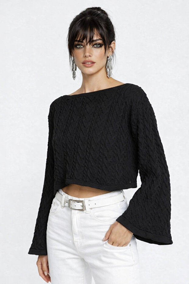 Women's Black Spanish Sleeve a Lace-Like Knit Thin Knitwear Sweater Be329
