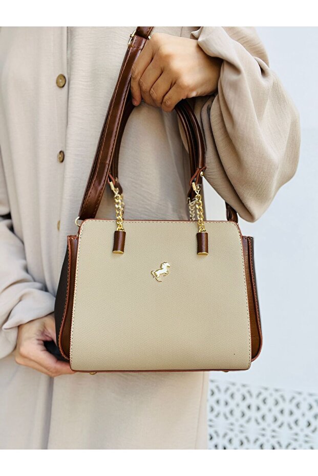 5-Compartment Chain Hand Strap Detail Shoulder Bag for Women