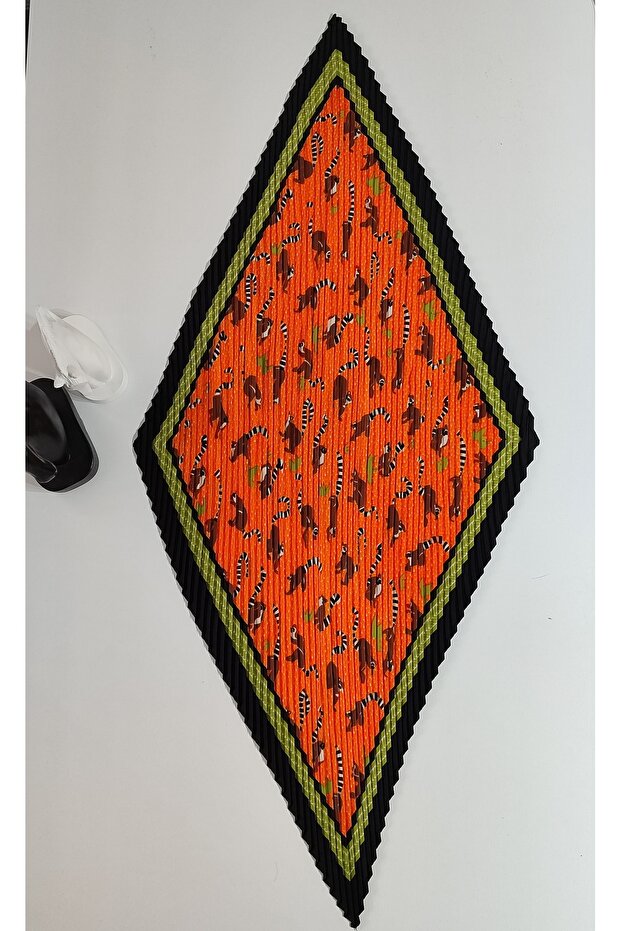 PİLİSELİ DESENLİ FULAR(70X70cm) - 3