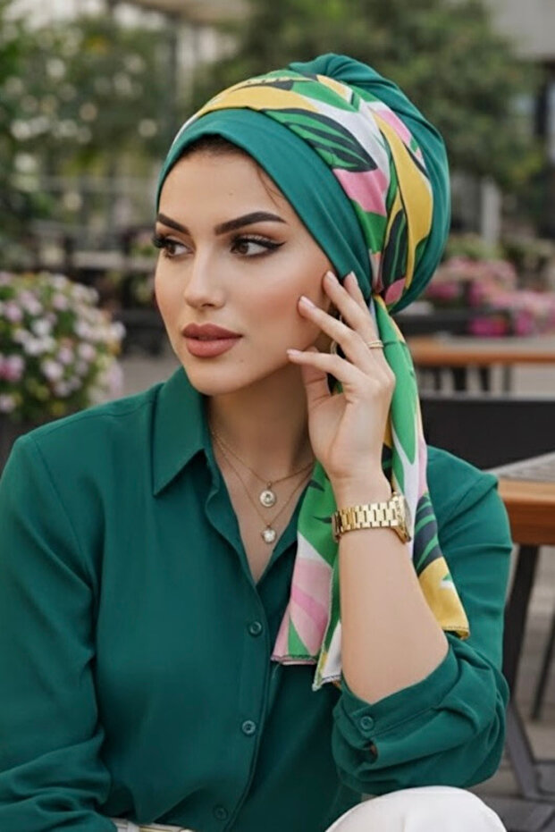 Emerald Colored Leaf Pattern Cap with Scarf - 2