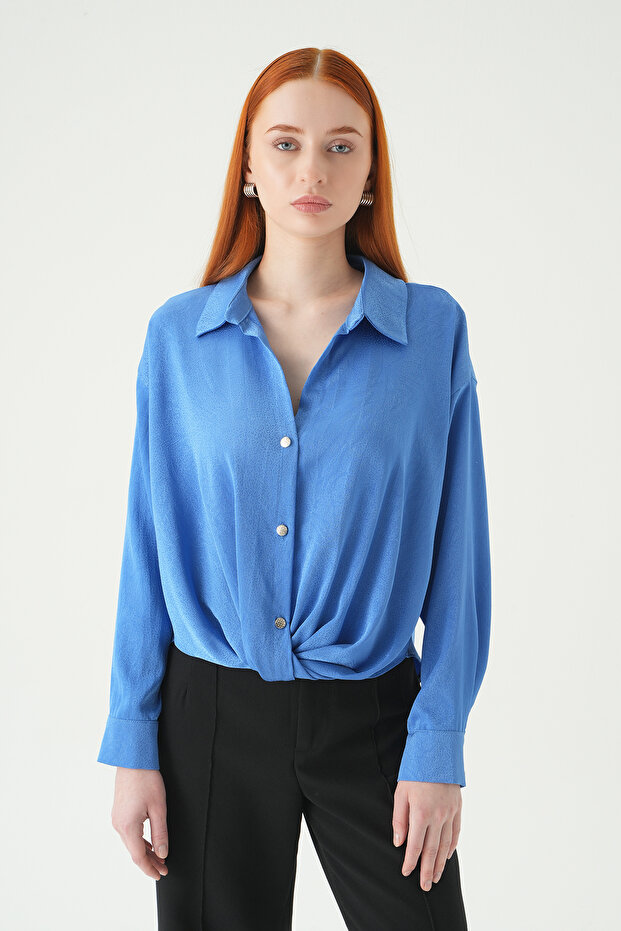 قميص كلاسيكي بأزرار 251152 باللون الأزرق - 2