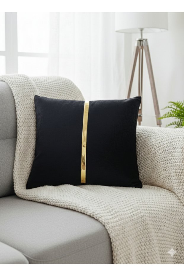 Pillowcase Velvet Fabric Velvet Look Square Throw Pillow Cover with Gold Leather Accessories 40 X 40 cm