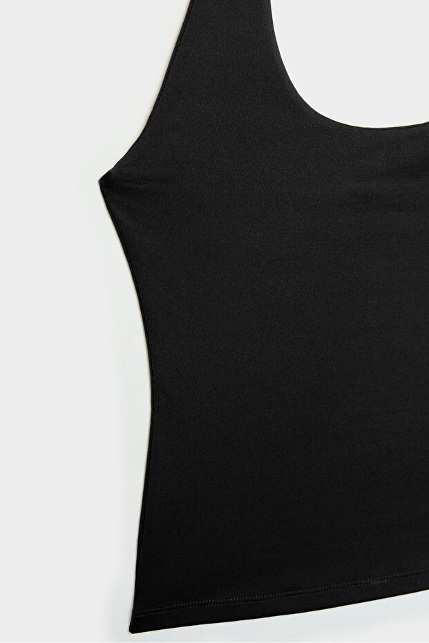 Halter yakalı tişört - 8