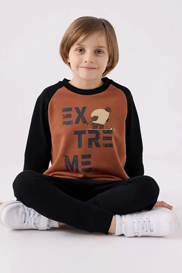 طقم بدلة رياضية للأولاد - بني - 3