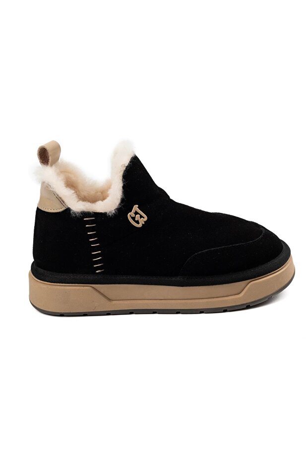 25K486 Women's Furry Boots