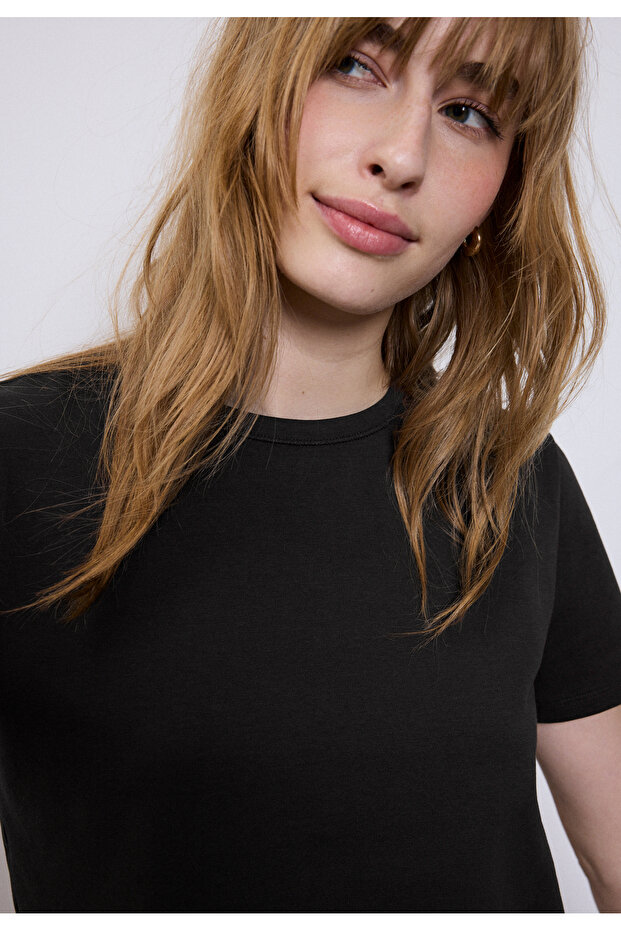 تي شيرت عادي ناعم الملمس - 2