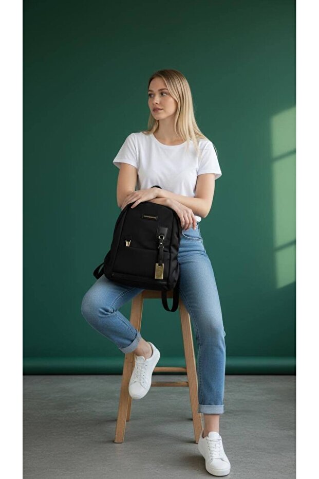 Luxury Design Women's Backpack - Gold Zipper, Waterproof Fabric, School and Daily Use - Black