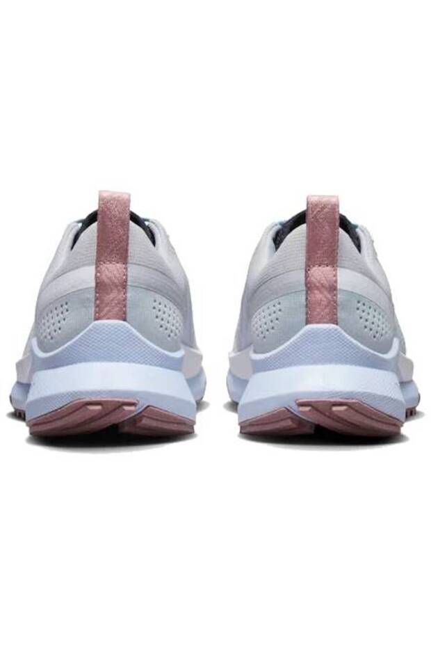 React Pegasus Trail 4 - 7