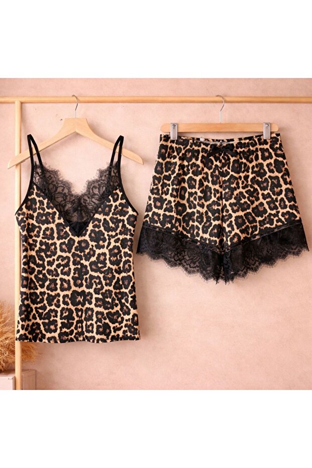 طقم بيجامة بحمالات من الدانتيل بنقشة الفهد - 2