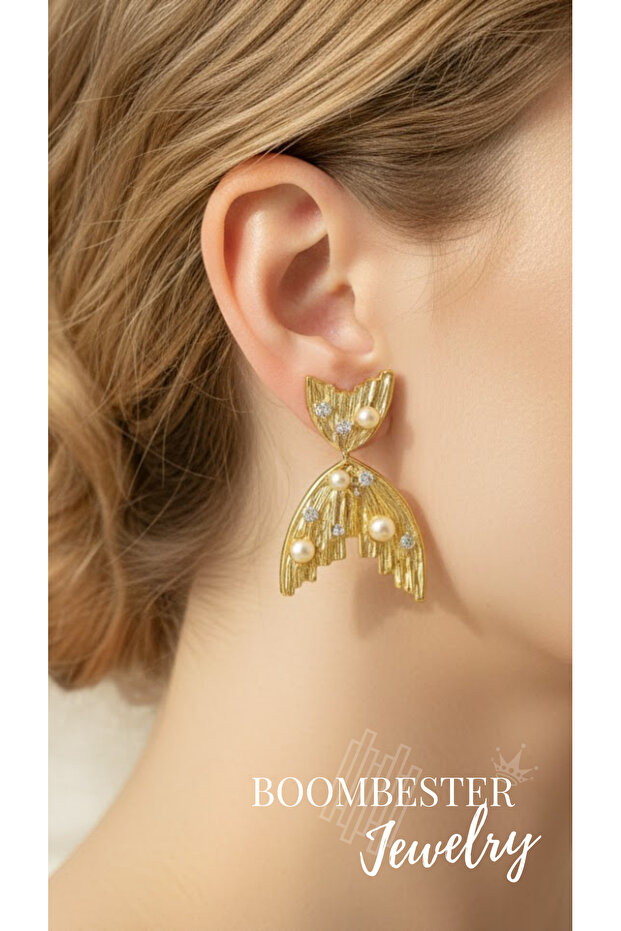 Aurora Pearl Wing Dangle Earrings – Luxury Design with Pearls & Zircon Stones, Silver / Gold Color Options