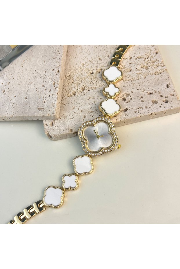 WHITE Fashion four-leaf grass cross-border live explosion petal bracelet watch new diamond decorated
