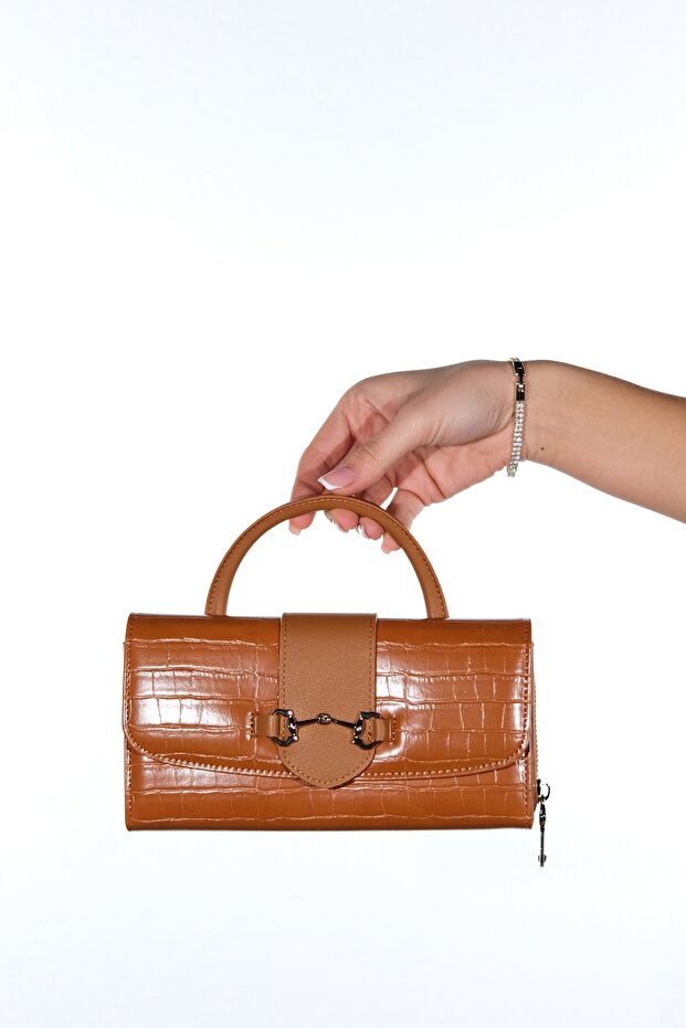 B35113 Tan Women's Handbag with Card Holder