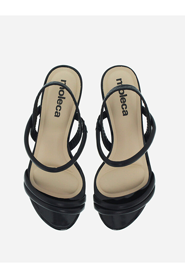 صندل مفتوح من الأمام بكعب حذاء بكعب عريض وأحزمة متعددة - 6