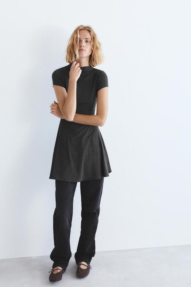 Dik yaka kısa elbise - 1