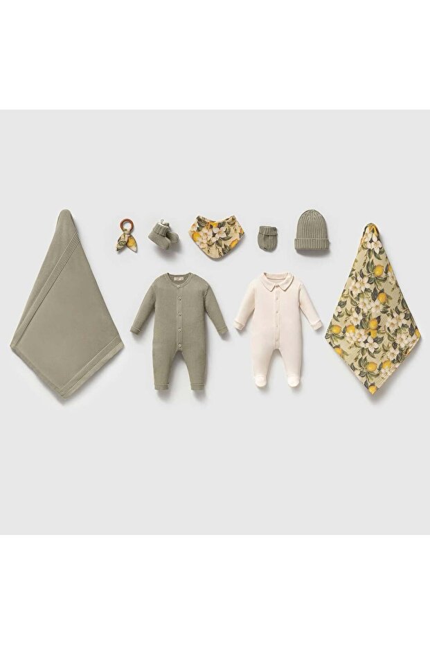 Baby Boy 0-3 Months Lime 8-Piece Hospital Discharge Set
