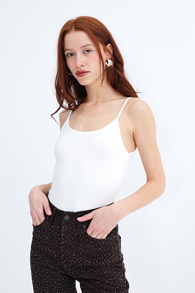 قميص رياضي بحمالات رفيعة A4260 - 1