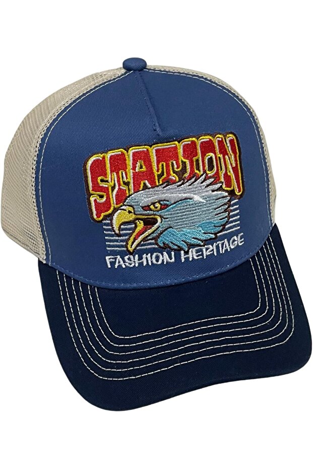 قبعة شبكية مطرزة بنسر - 1