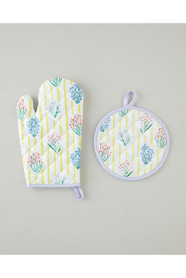 Garden Petals 2-Piece Oven Glove and Holder Set Yellow