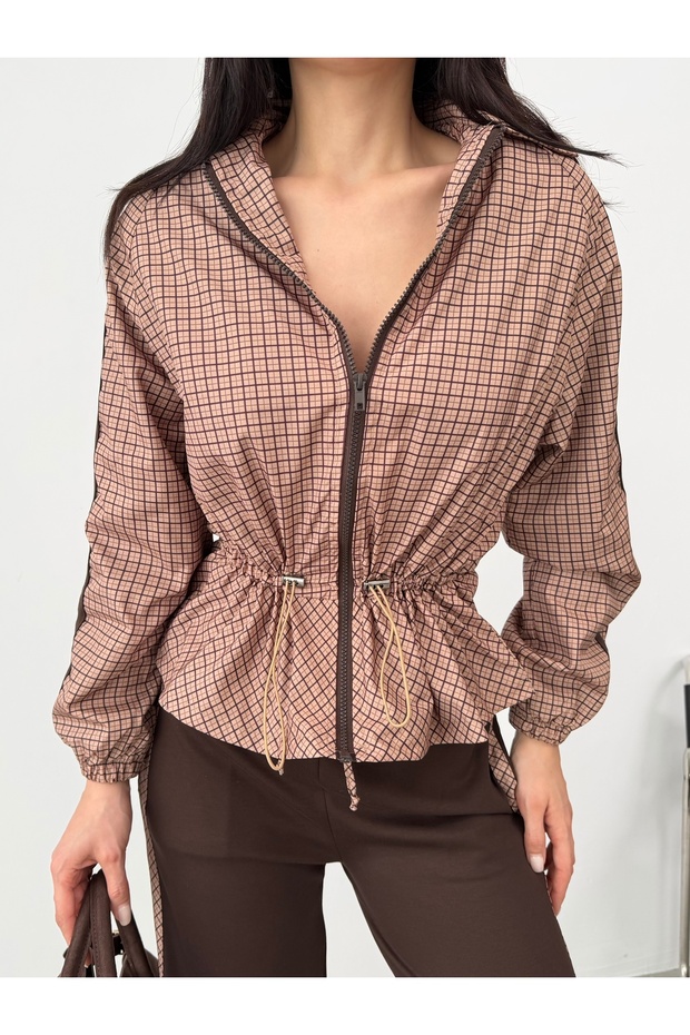 طقم سترة وبنطلون منقوش بتصميم كاميل بوتيكار - 6