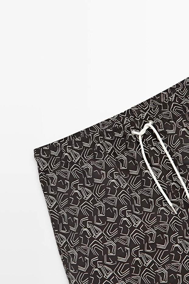 Soyut detaylı deniz şortu - 5