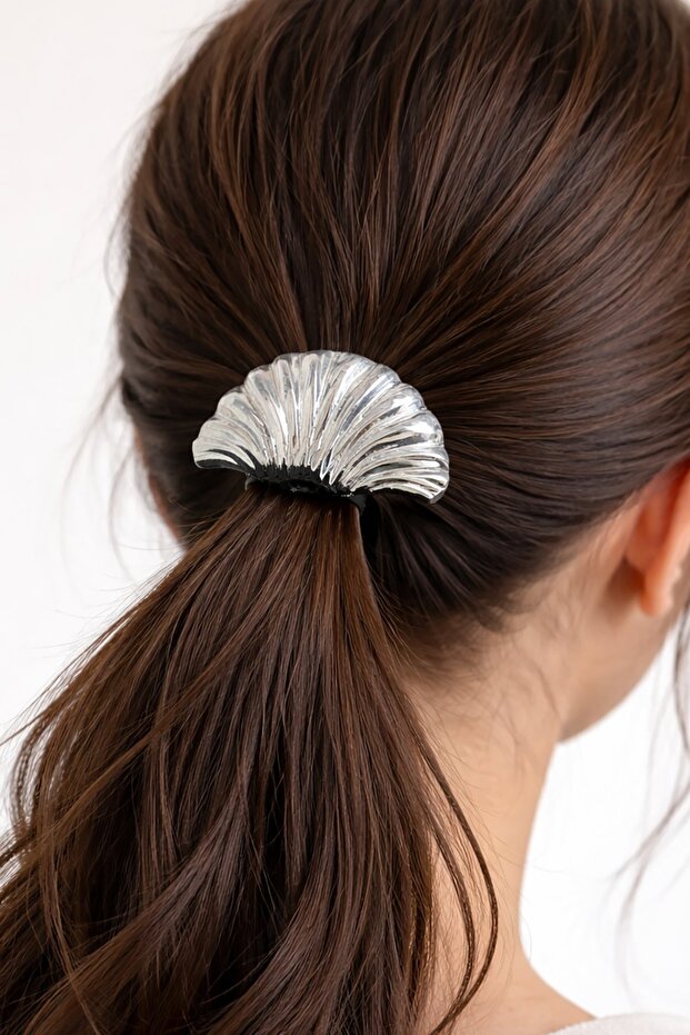 Silver Color Metal Rubber Buckle with Mussel Figure