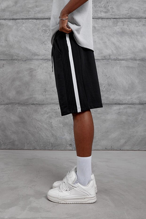 Siyah ŞERİT DETAYLI ŞORT - 4