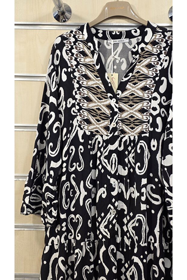 cu model Rochie lungă cu secțiuni - 4
