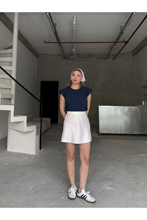 FUSTĂ SCURTĂ DIN SATEN - 5