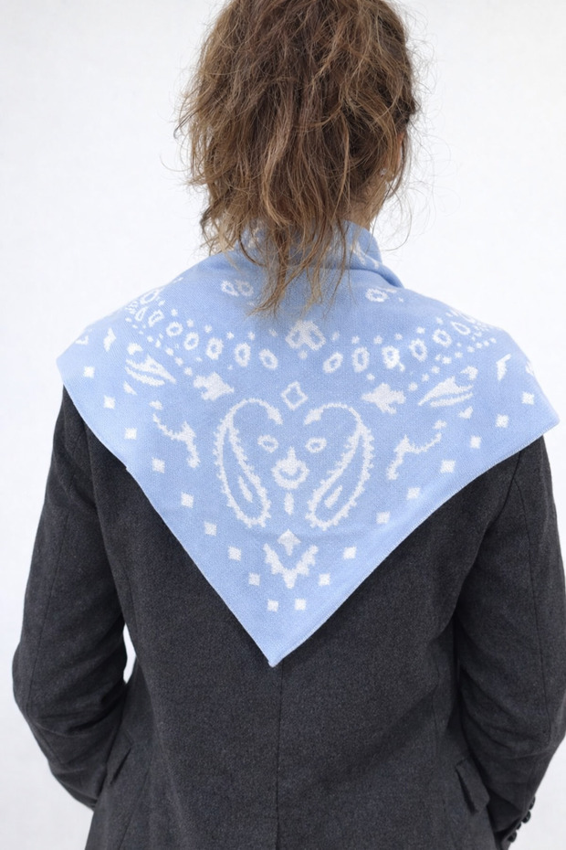 وشاح مثلث منسوج منقوش ذو وجهين - 3