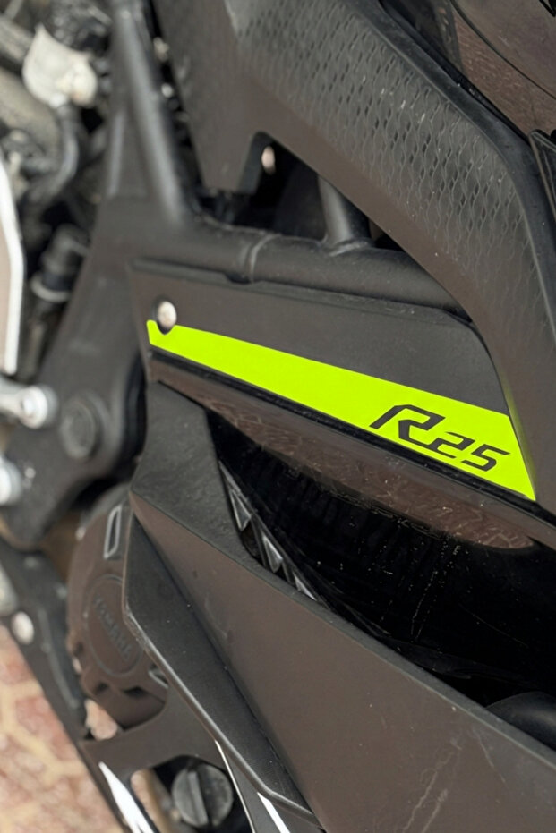 For Yamaha R25 Side Part for Side Part Sticker with R25 Written Detail (Compatible from 2019-2024)
