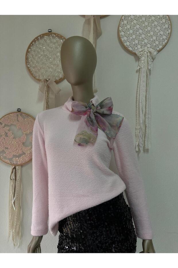 Pembe Triko Kadın fularlı Kazak - 4