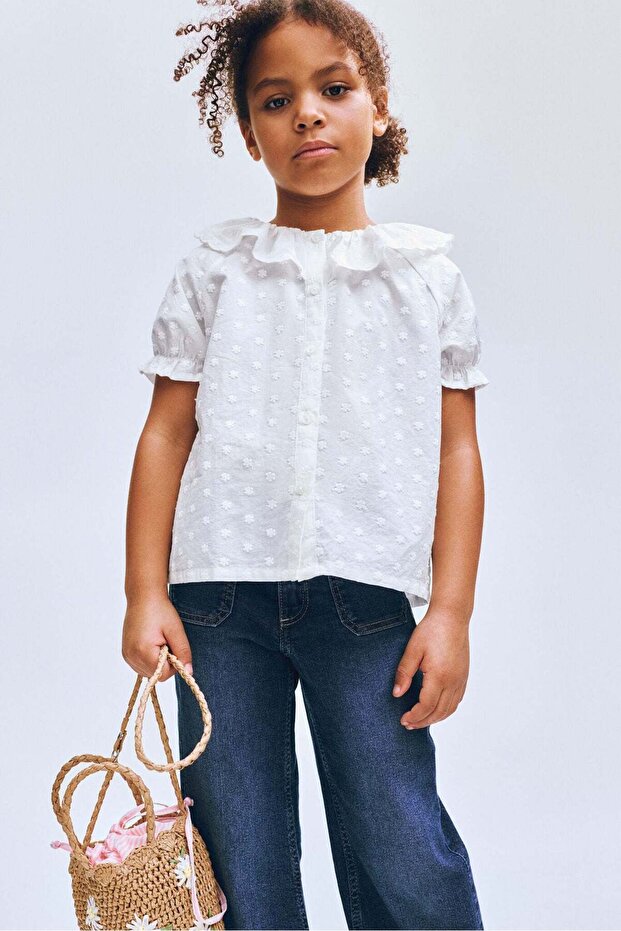 Flounce-collar embroidered blouse