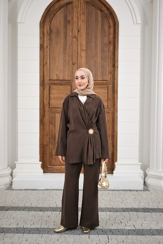 Women's Side-Tie Brooch Detail Set Brown